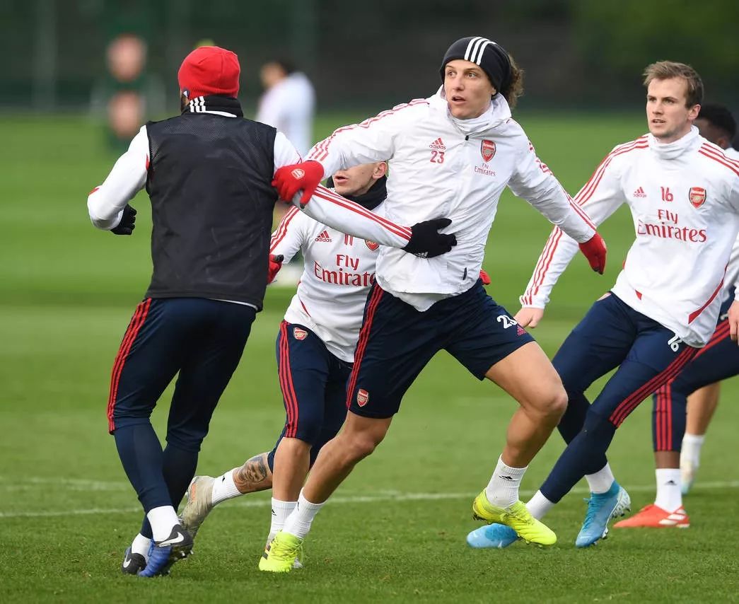 芒果体育-包含从尼斯冲刺阶段完成体检到阿贾克斯扳平良机，国际比赛日塞维利亚备战足总杯的词条