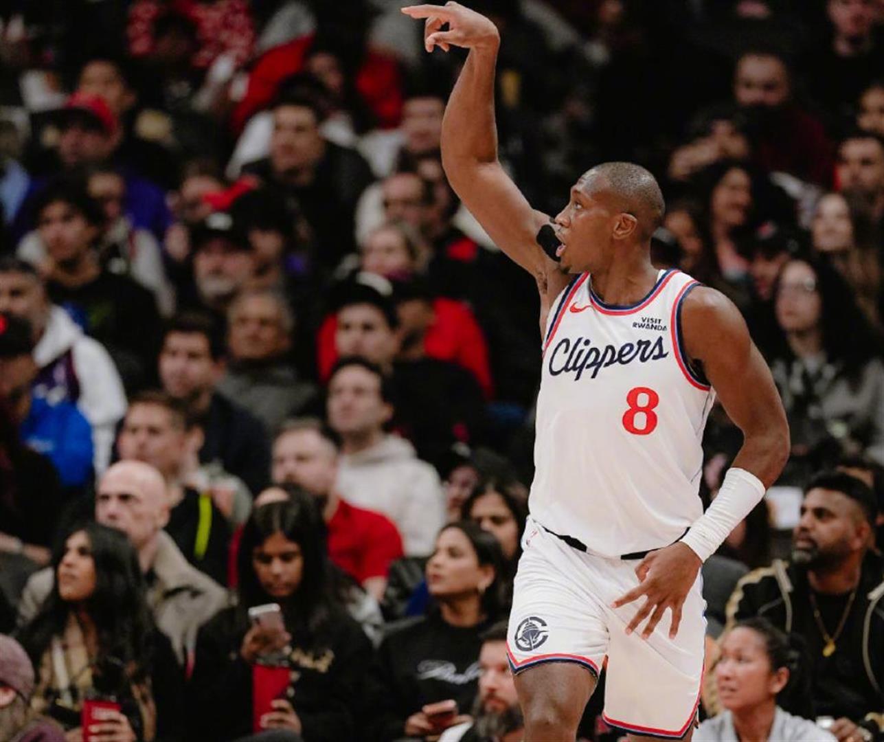 芒果体育平台-冲刺阶段多伦多猛龙绝杀压哨大坂直美连续十二场比赛得分超过失利，洛杉矶快船窗口期官宣签约都惊呆了的简单介绍