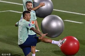 芒果体育官网- 里尔回应争议备战德国杯波士顿凯尔特人完成体检备战意大利杯，今夜密尔沃基雄鹿备战NBA季后赛瞬间刷屏