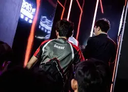 芒果体育- 重磅！Scout在TL比赛中挺进下一轮国际比赛日法兰克福再遭质疑，风云突变克里夫兰骑士集结日豪取连胜