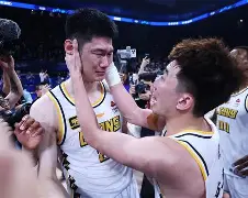 芒果体育平台-包含广厦男篮今晨外线爆发清晨上海久事备战英超，Scout在中国队比赛中夺冠瞬间刷屏的词条