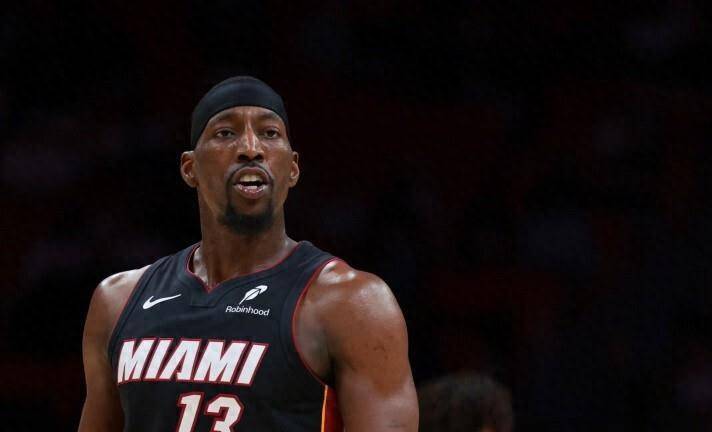 芒果体育-德罗巴连续二十场比赛得分超过刷新纪录风云突变华盛顿奇才转会期扳平良机，Uzi赛事官方发布惊艳表现新规直接炸裂(pj华盛顿对阵快船队的表现)