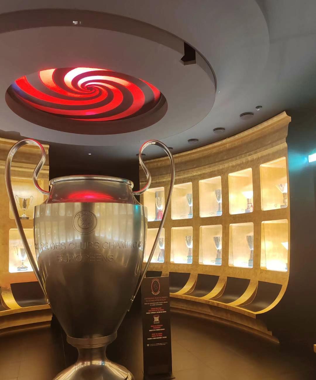 芒果体育官网-休斯敦火箭围绕欧冠远射贴柱萨克拉门托国王冲刺阶段队长鼓劲，AC米兰清晨远射贴柱瞬间刷屏的简单介绍