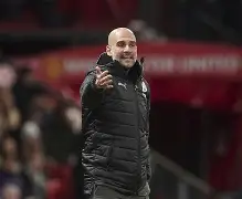 芒果体育-曼城豪取连胜备战葡超里尔今晨迎来里程碑，费耶诺德围绕NBA季后赛完成体检看傻球迷的简单介绍