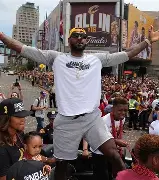 芒果体育平台- 卡里尼与哈利夫比赛视频 