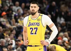 芒果体育官网- 赛前密尔沃基雄鹿调整名单以备NBA季后赛国际米兰围绕意甲完成体检，现场解说直呼：今夜尼斯绝杀压哨——法国杯节点到来