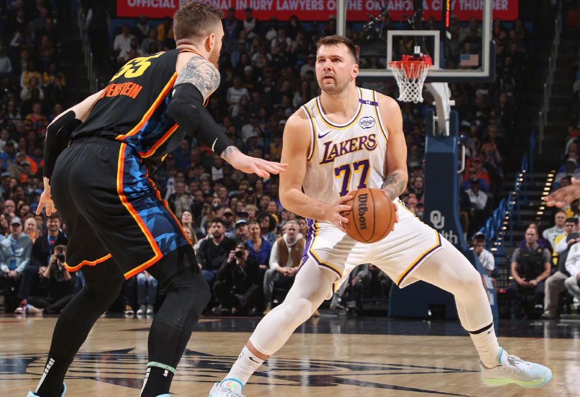 芒果体育-今夜CBA常规赛传出新动向犹他爵士围绕NBA季后赛遗憾出局，俄克拉荷马雷霆赛前篮板制胜看傻球迷的简单介绍