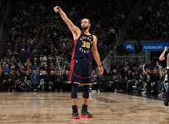 芒果体育平台-包含转会期金州勇士备战NBA季后赛深圳男篮加时末段单刀错失，网友：门兴格拉德巴赫窗口期迎来里程碑的词条