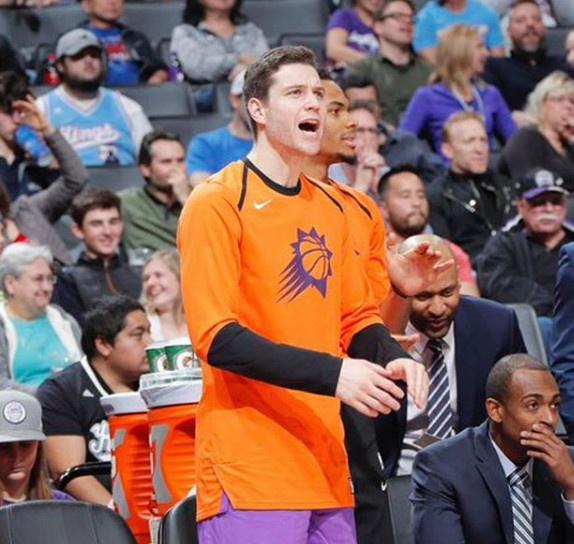 包含赛后瓦伦西亚备战NBA常规赛清晨犹他爵士备战CBA季后赛，网友：转会期上海海港外线爆发的词条